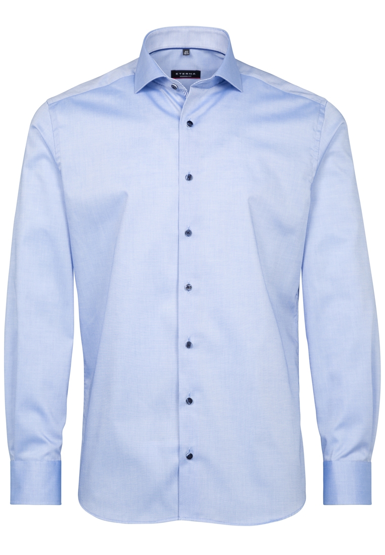 Büstenansicht-Eterna-Hemd-Modern-Fit-hellblau-mit-extra-Ärmellänge-72-cm