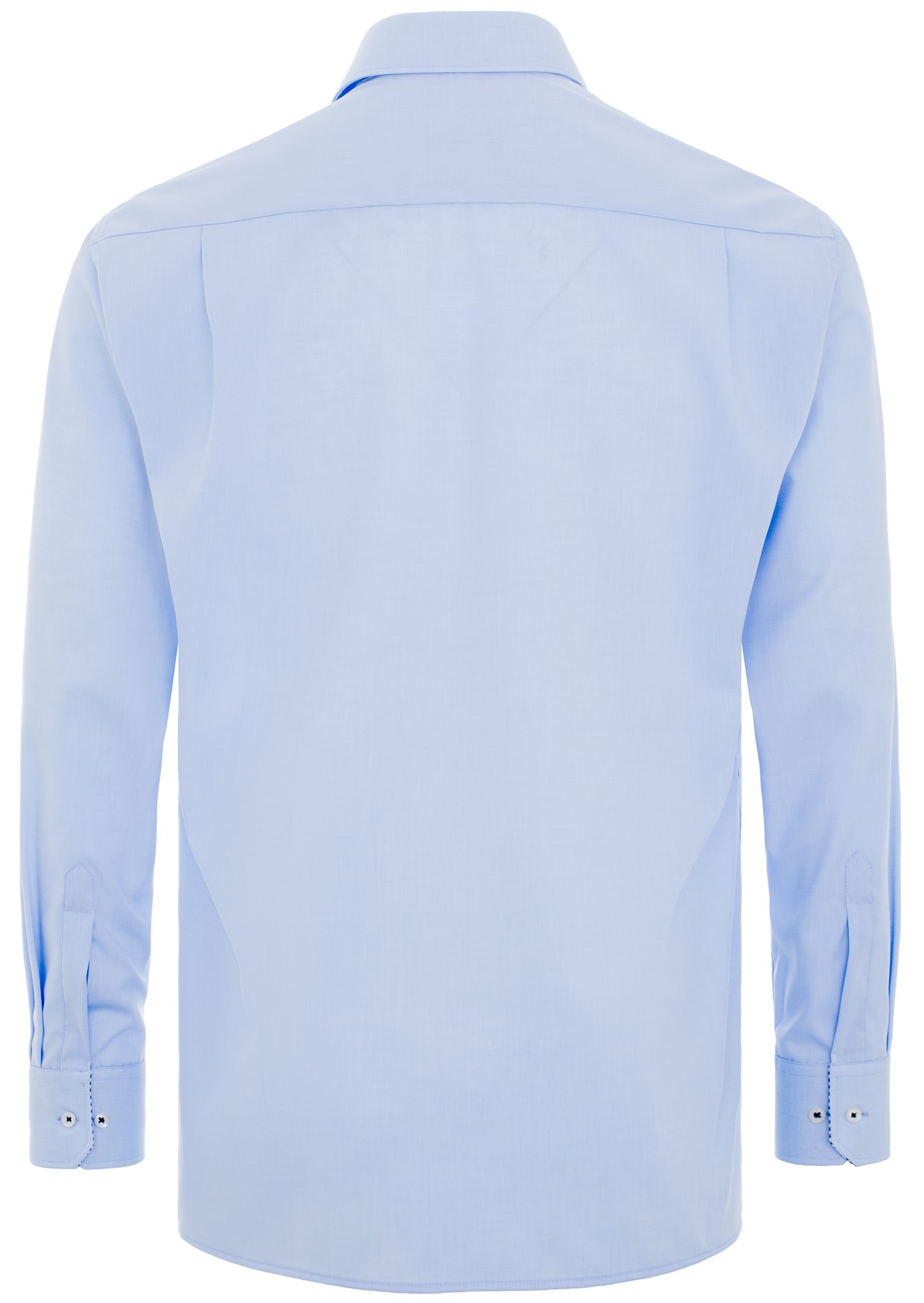 Herrenhemd in der Farbe hellblau auf einer Büste dekoriert. Das Hemd ist von Eterna und der Rückenansicht wird gezeigt.
