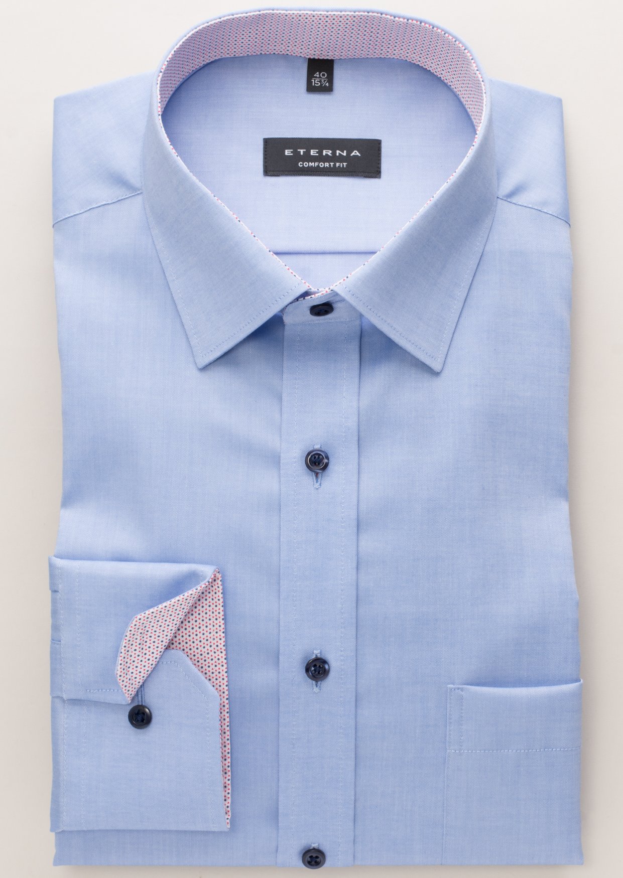 Eterna Businesshemd in hellblau mit extra Ärmellänge 68 cm.