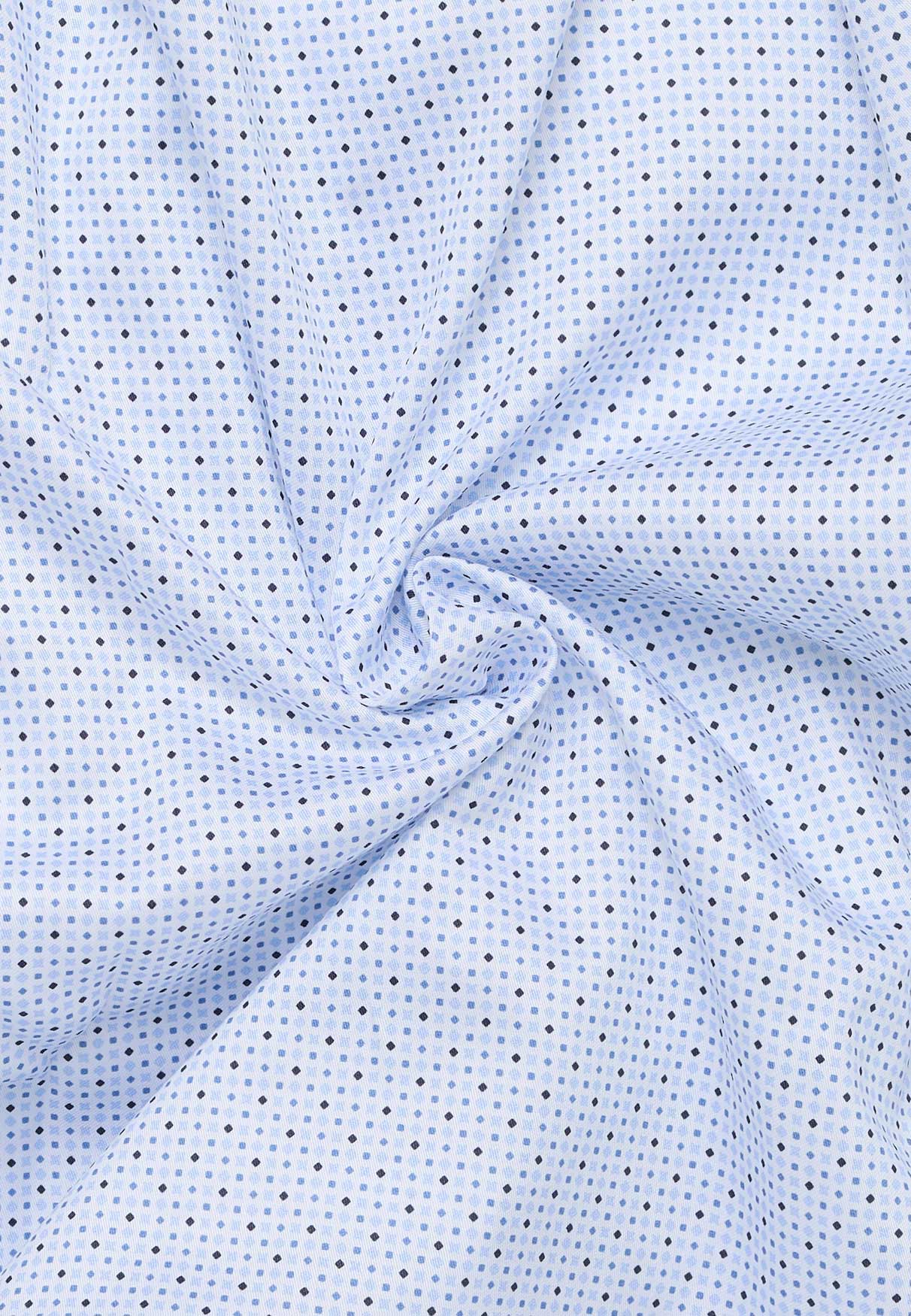 Stoffmuster-Eterna-Hemd-Slim-Fit-in-Farbe-weiß-bedruckt-mit-kleinem-Muster-in-hellblau-und-dunkelblau-und-70-cm-Ärmellänge
